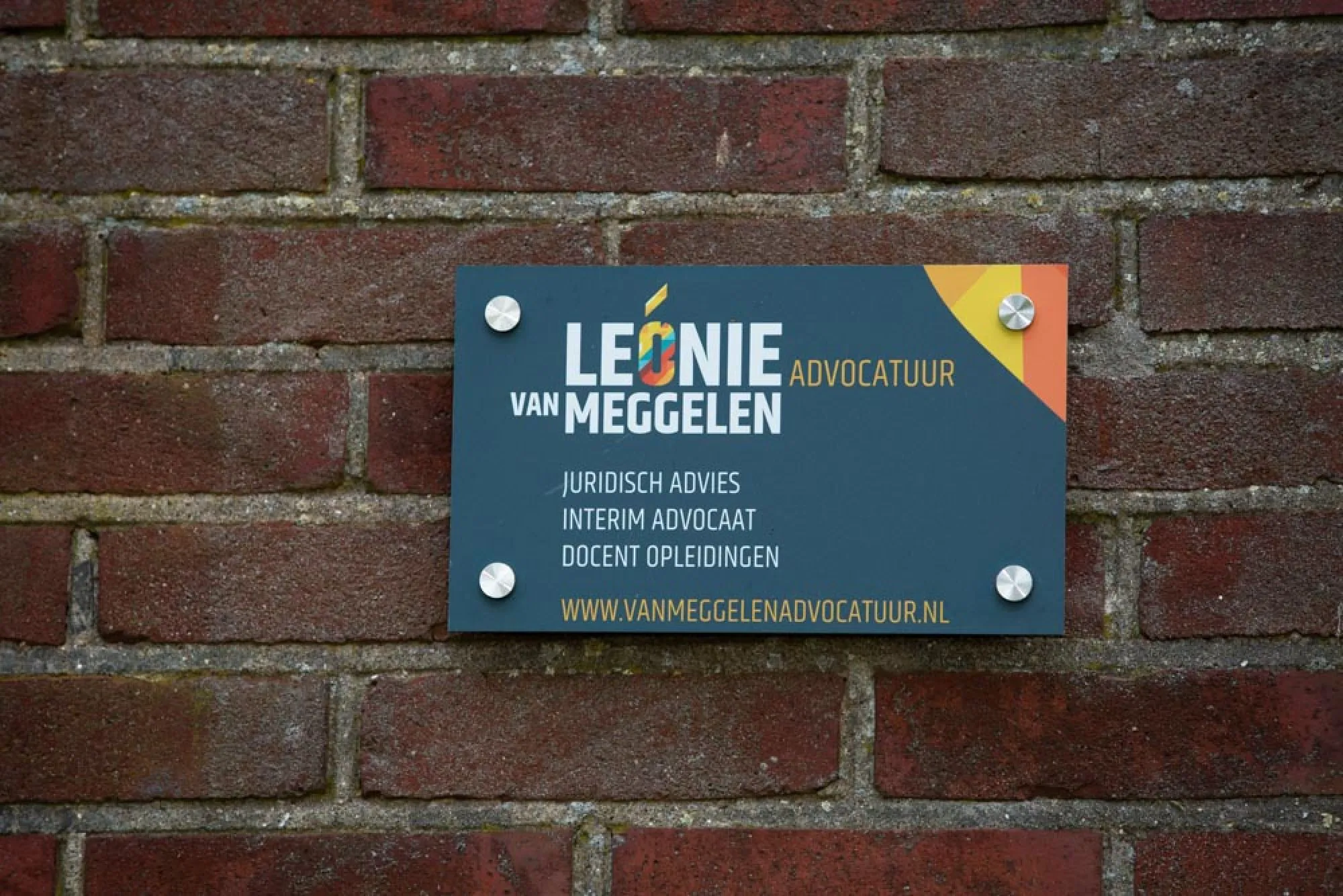 Vertrouwen in alleen arbeidsrecht - Leónie van Meggelen