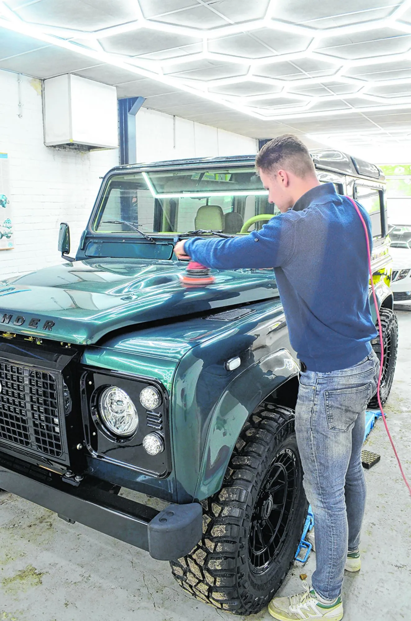 Jonge ondernemer wil meer dan alleen auto’s schoonmaken