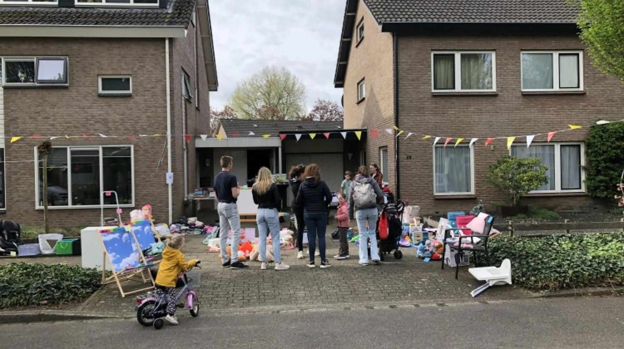 Drukke zondag voor snuffellaar en fairgangers